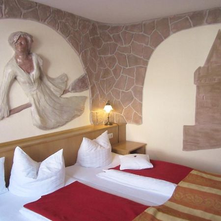 Grimmelshausen Hotel Gelnhausen Extérieur photo